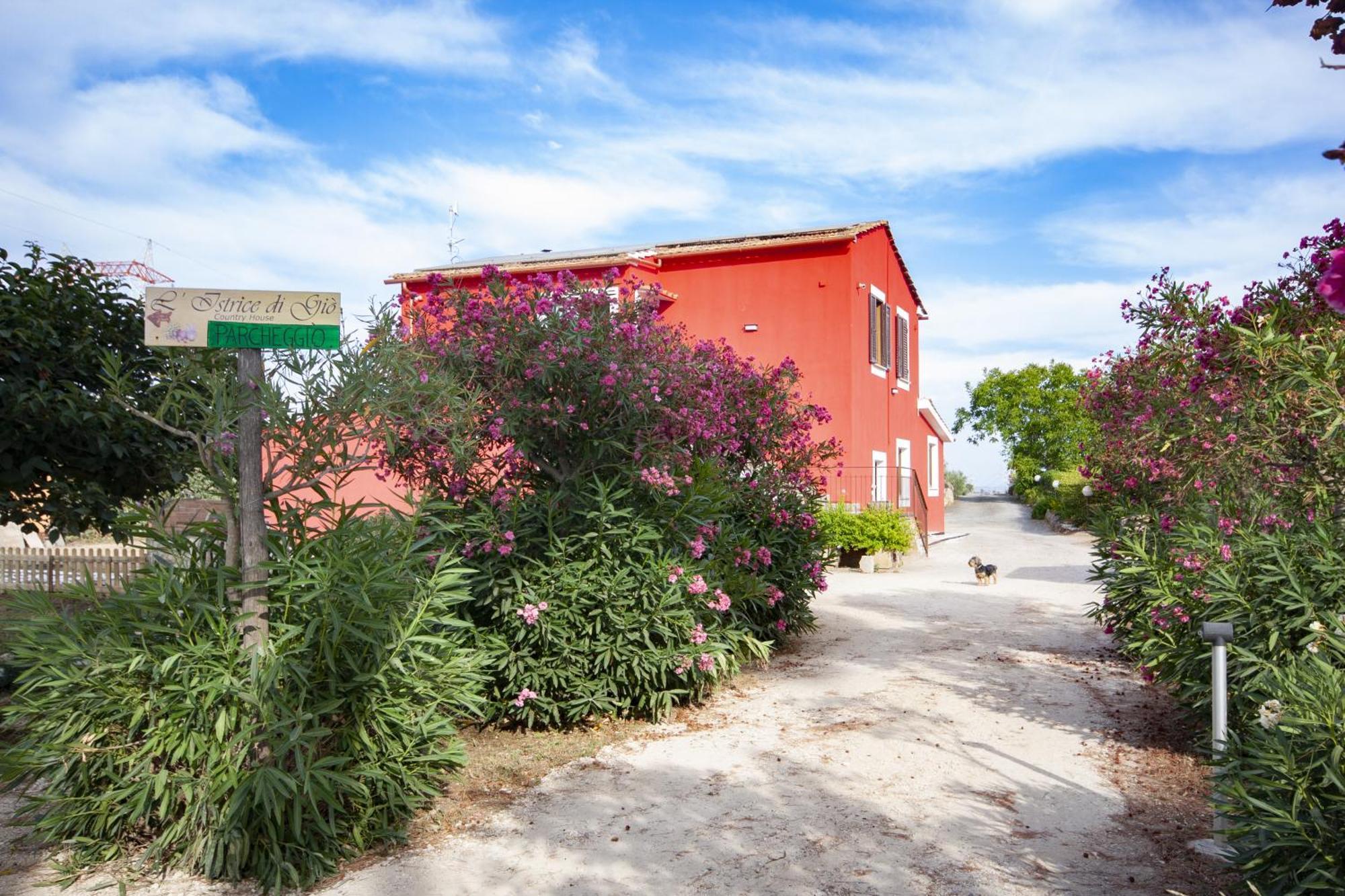 Agriturismo L'Istrice Di Gio Montalto di Castro Kültér fotó